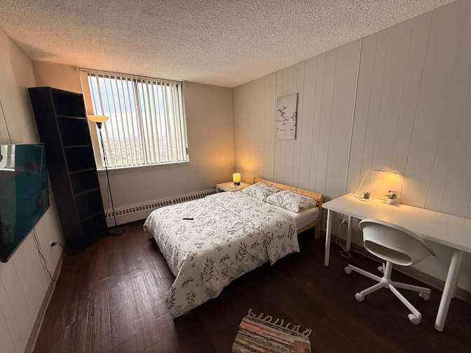 ezel's room