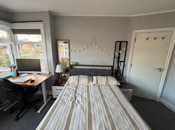Suzana's room