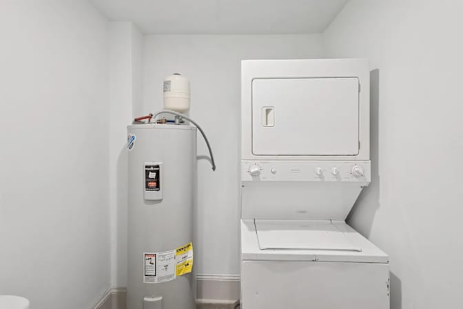 Omelora Living Services's room