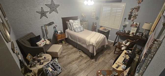 Ken Hooker's room