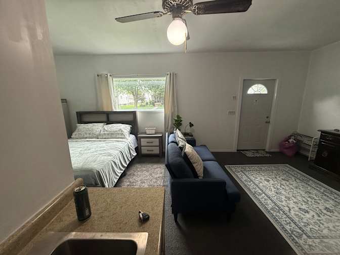 Raul's room