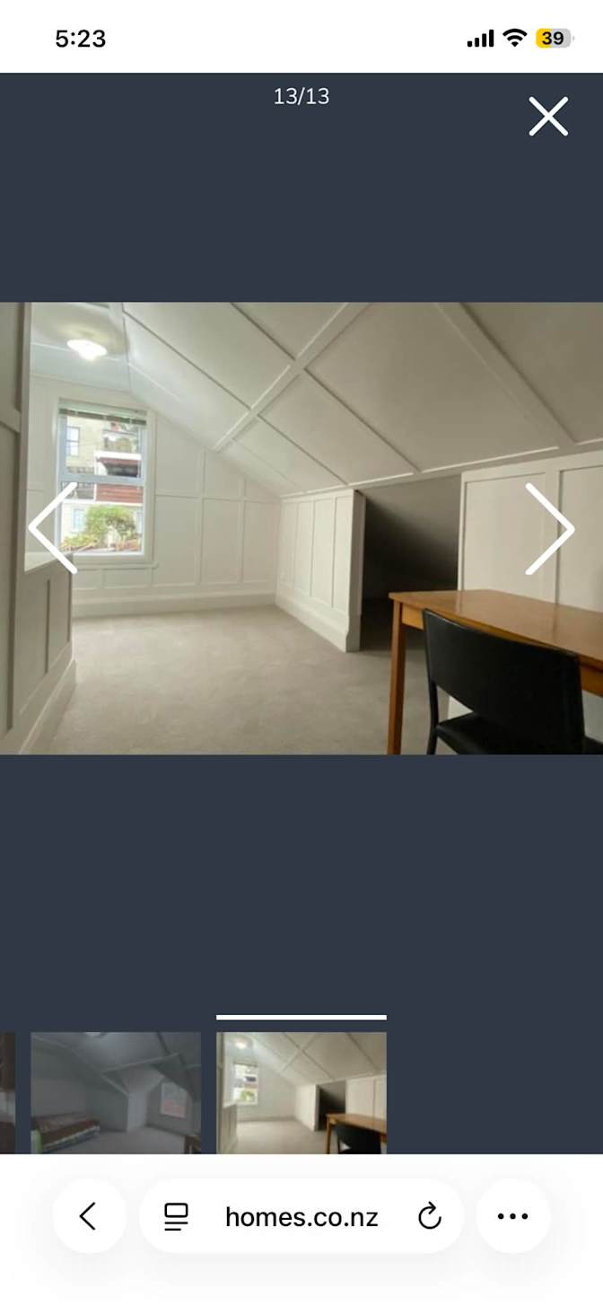 Zoë's room