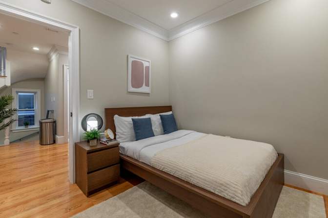Sam June's room