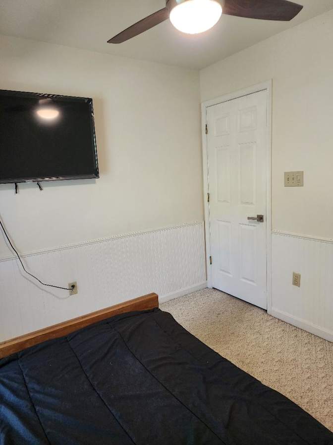 Enrique's room
