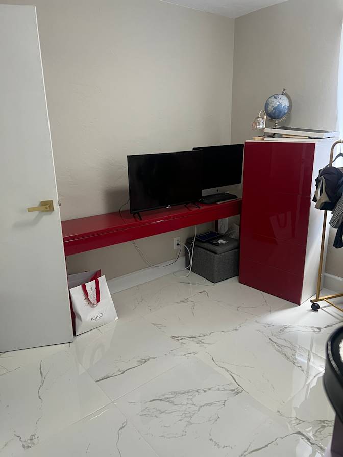 Ivanella's room