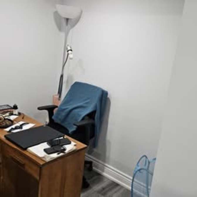 HONG TAI JIAO's room