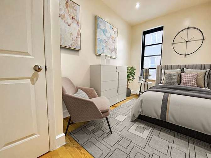 Bright And Modern Furnished Room's room