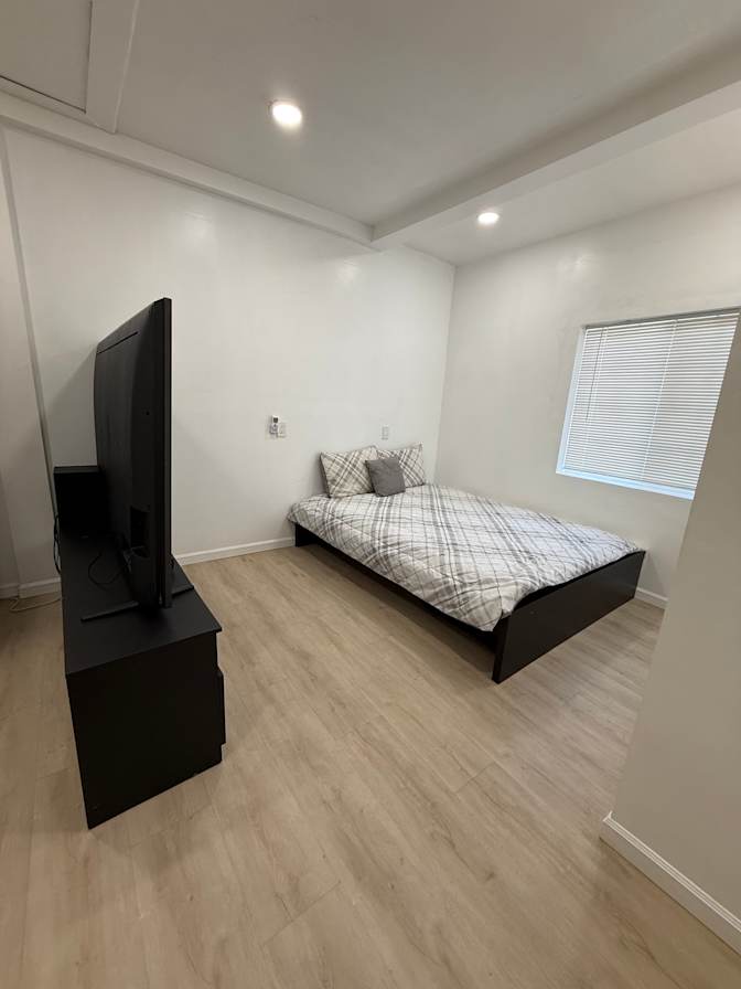 Cessil's room