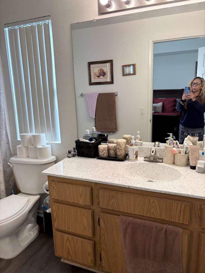Mercedes's room