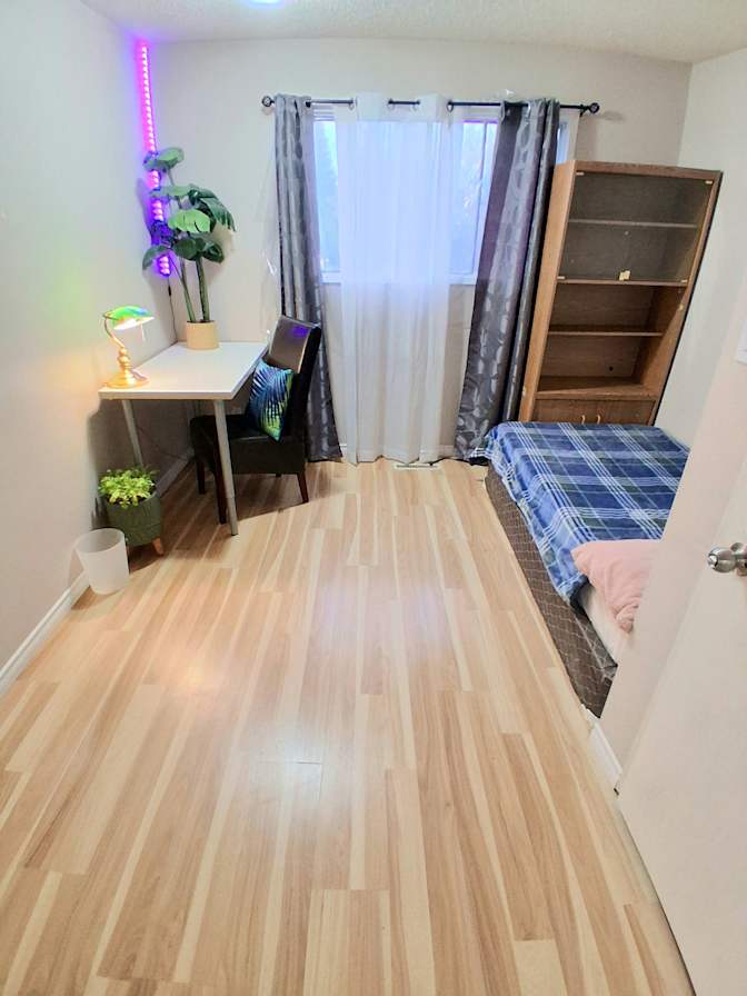 Zen's room