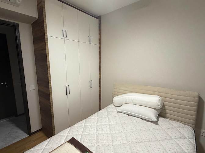 Eugene Oh Yun Zheng's room