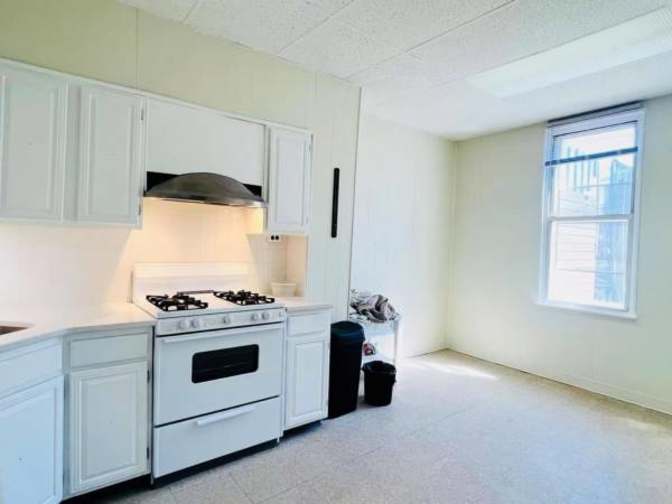 apartment's room