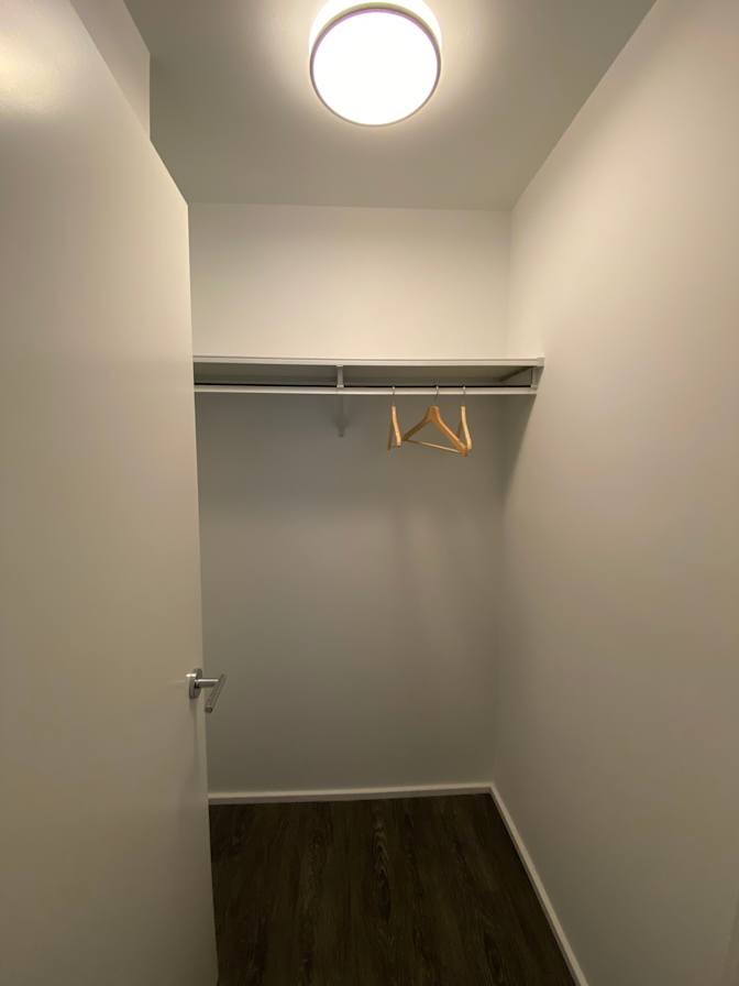 Jin's room