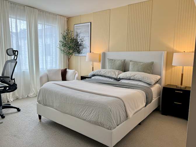 Eli & Sandy's room
