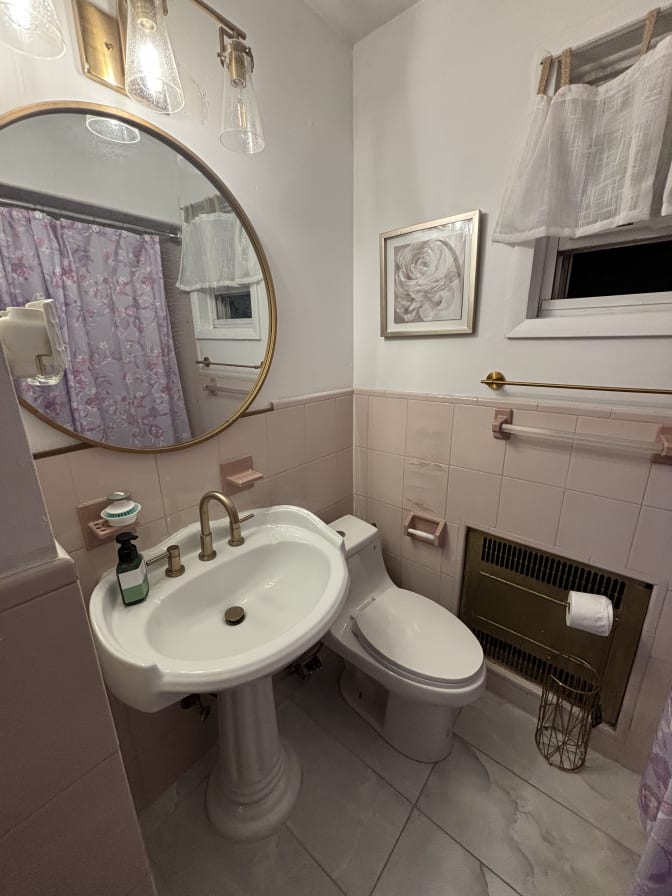 Elizabeth zabala's room