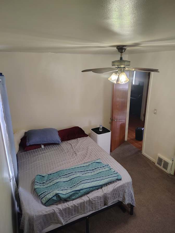Jacquez Warren's room