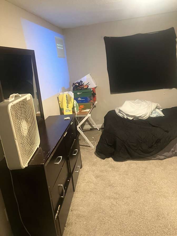 Trav's room