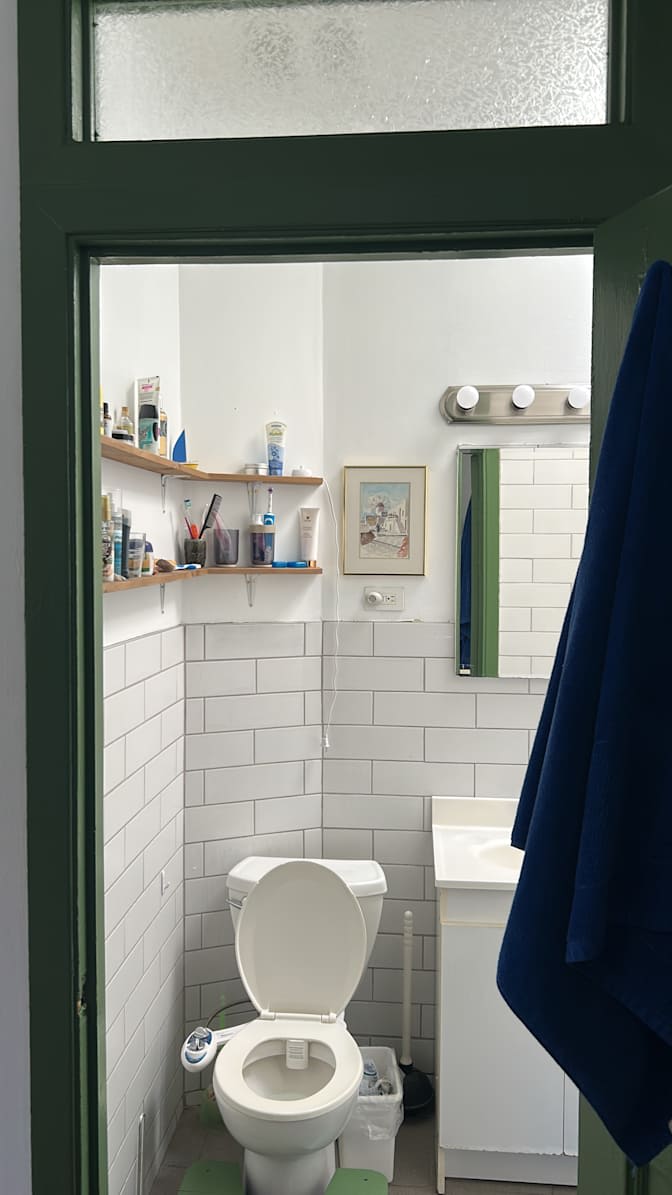 Ali's room
