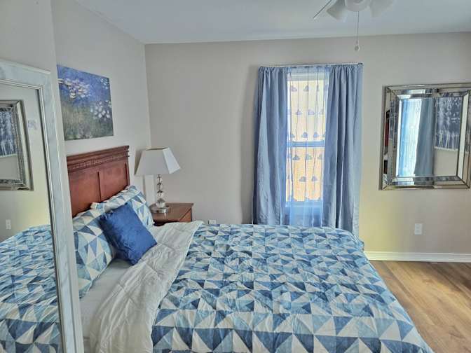 Grandbay RE Holdings's room
