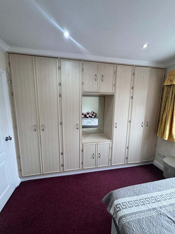 Sam M's room