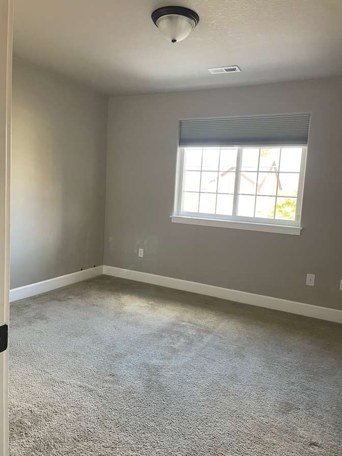 Lisa's room