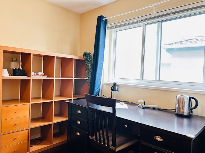 sandy's room