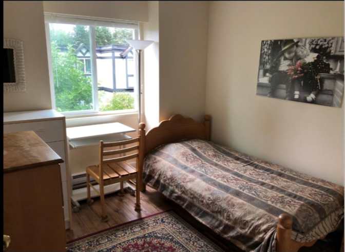 Eszter's room
