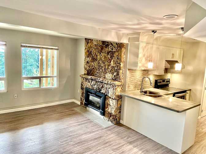 Akhil Cherukara Tom's room