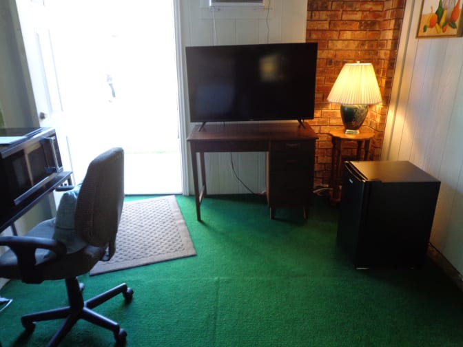 Lenny's room