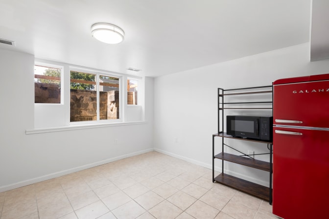 Curtis's room