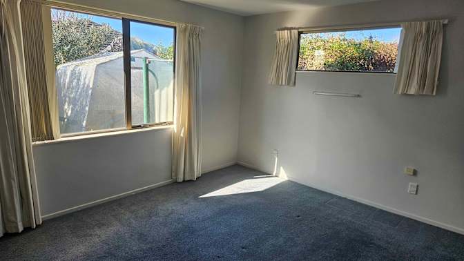Jun's room