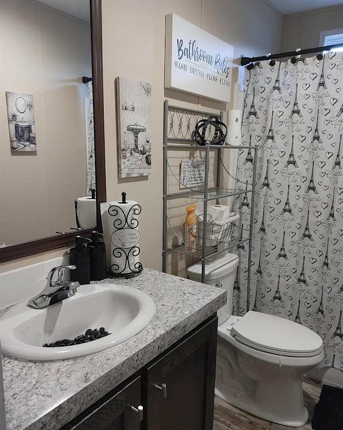 Alcove Rooms's room