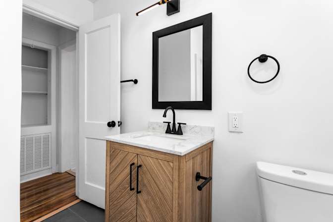 Alcove Rooms's room