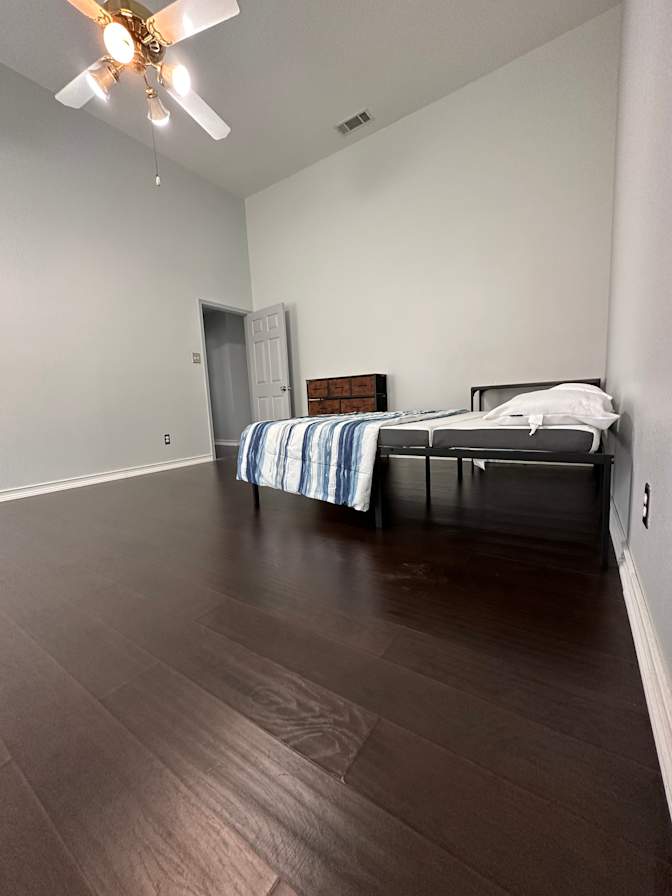 Paulina phuong nguyen's room