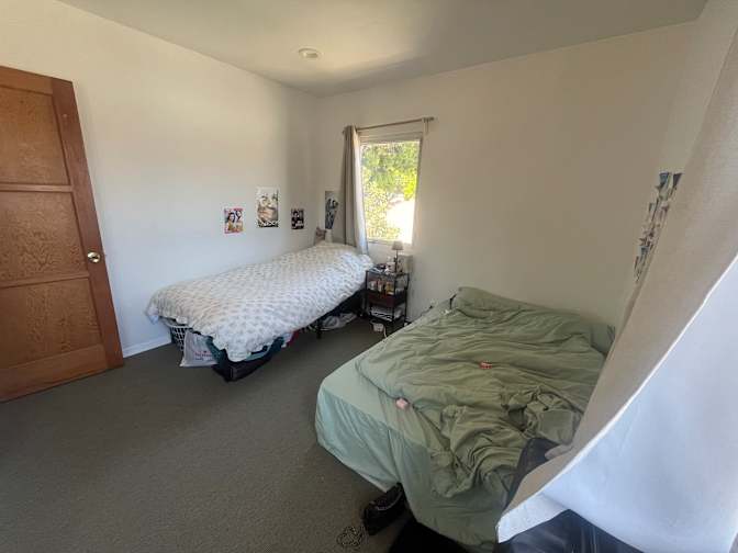 Alara's room
