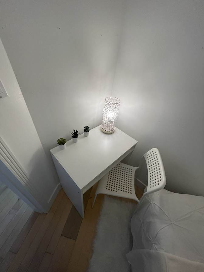 Van House's room