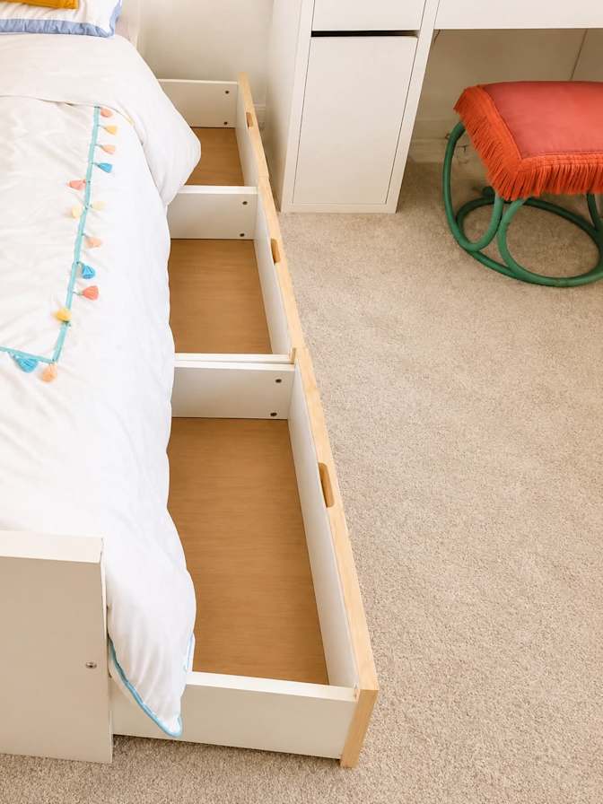 Tom's room