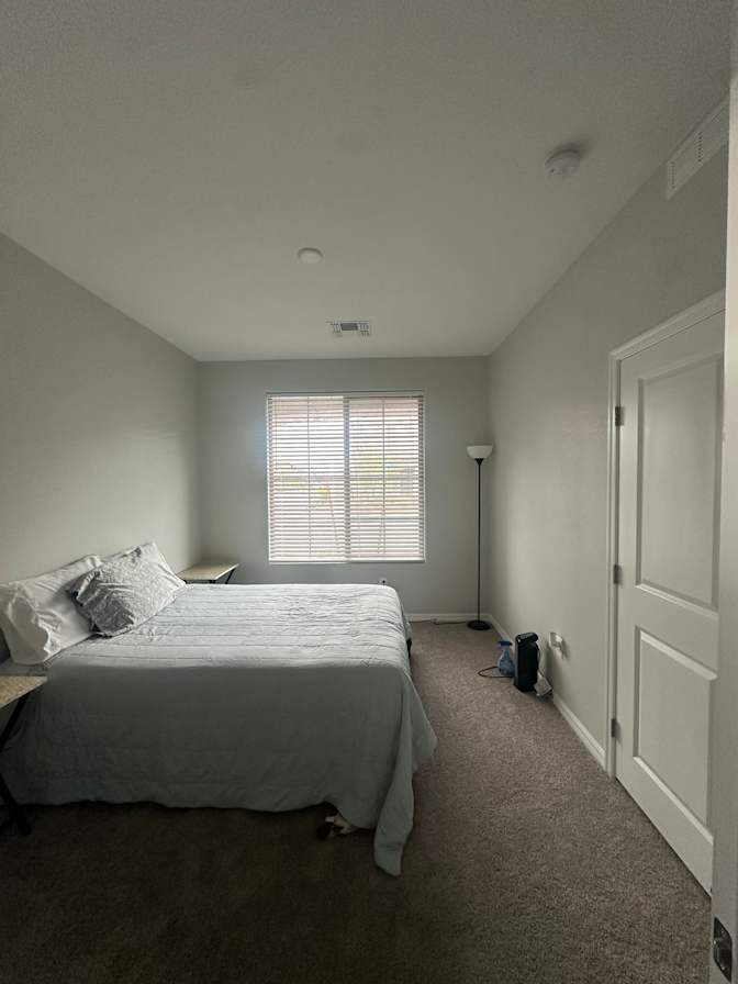Denisse's room