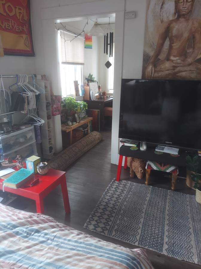 Tri's room