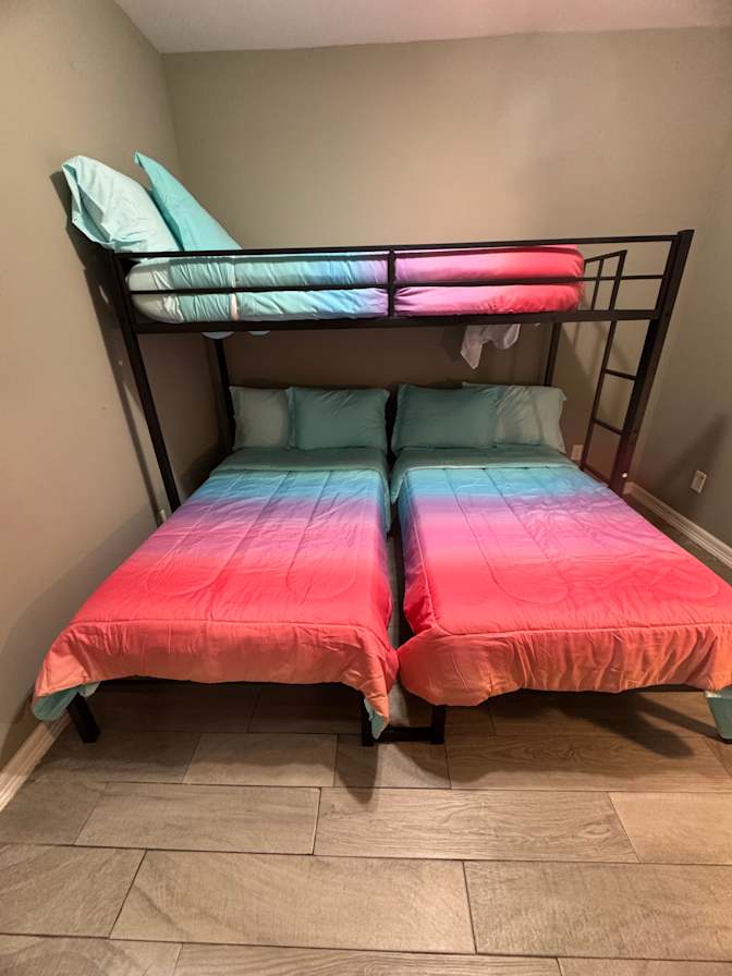 Linda's room