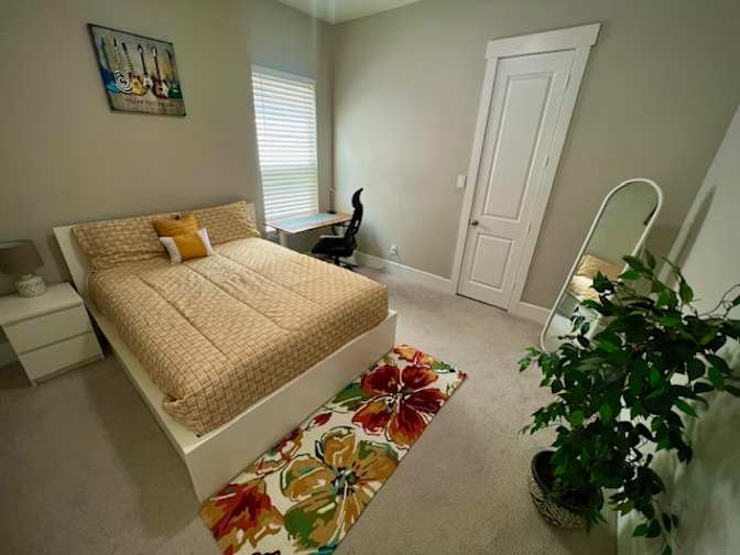 Suri's room