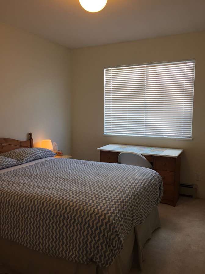 Cléo and Carl's room