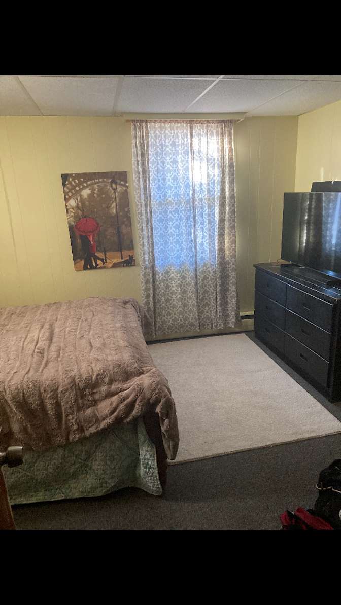 Israel's room