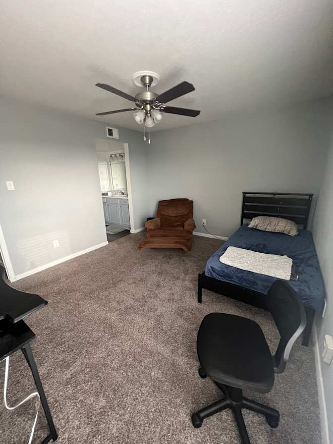 Mohammad's room