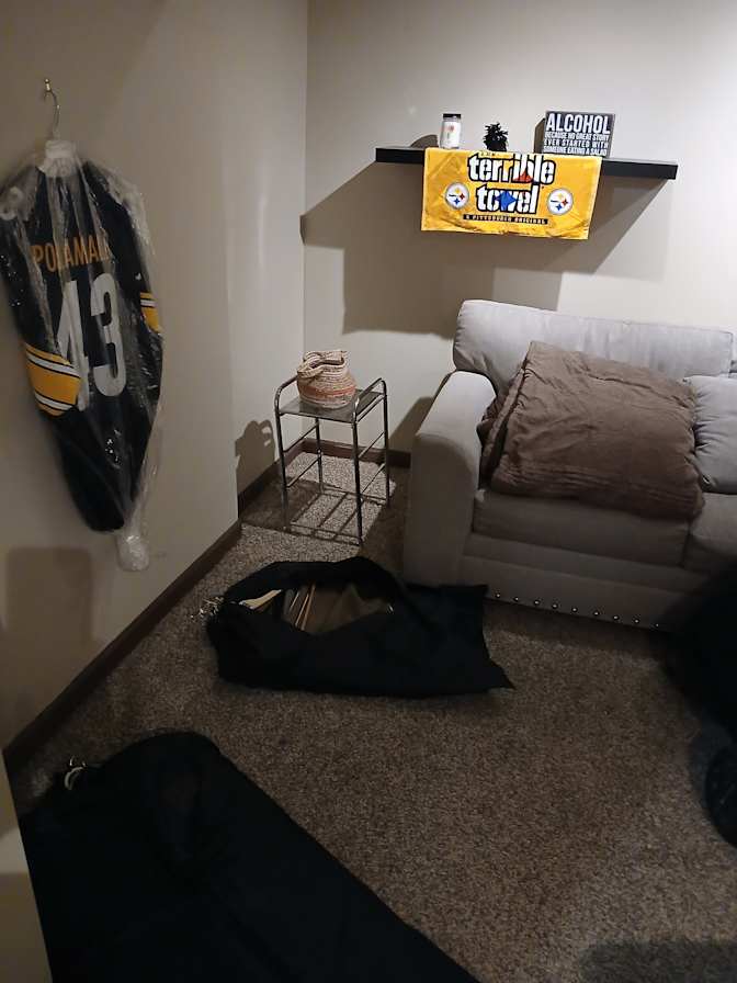Mike Horn-Podolak's room