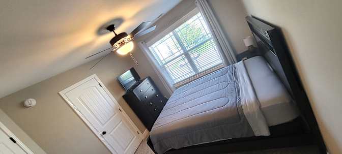 Carlos's room
