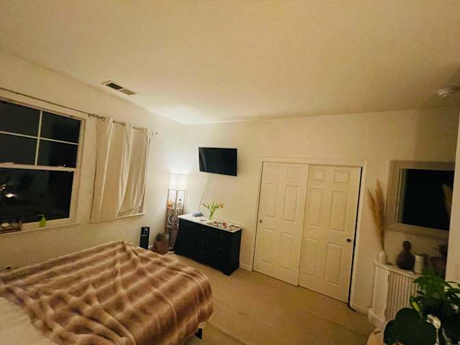 Ali's room