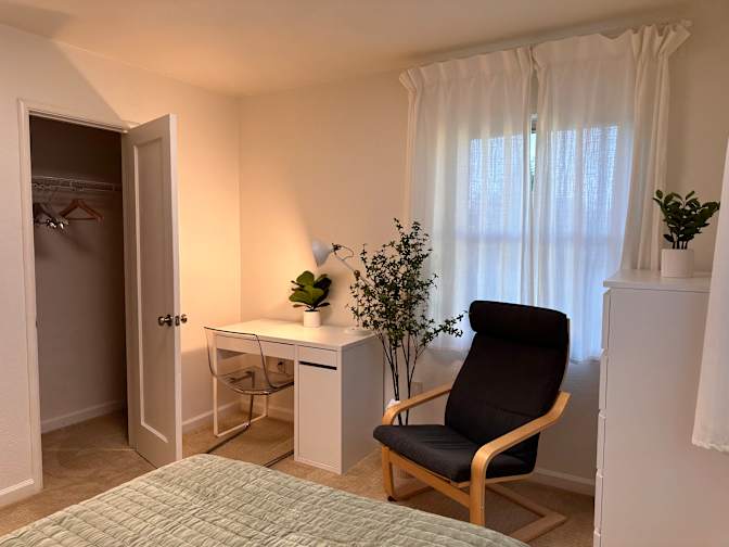 Derby Apartments's room