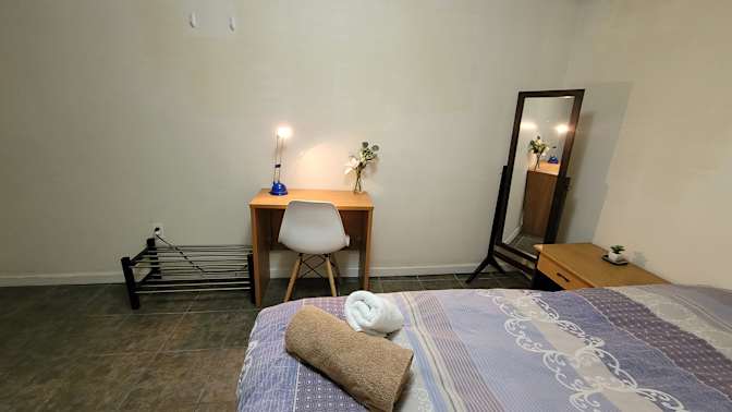 chaki's room