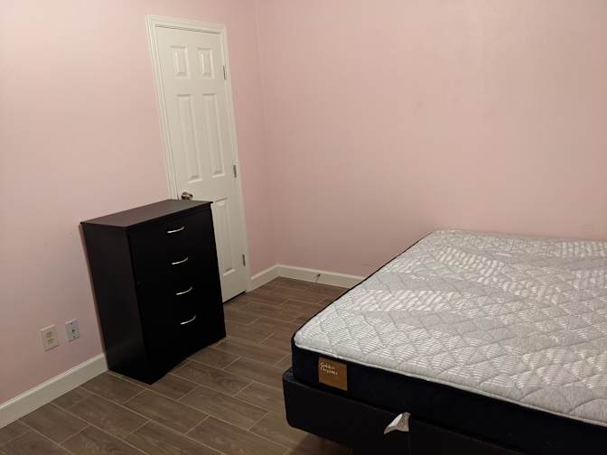 Autif's room